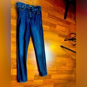 Good American jeans size 27